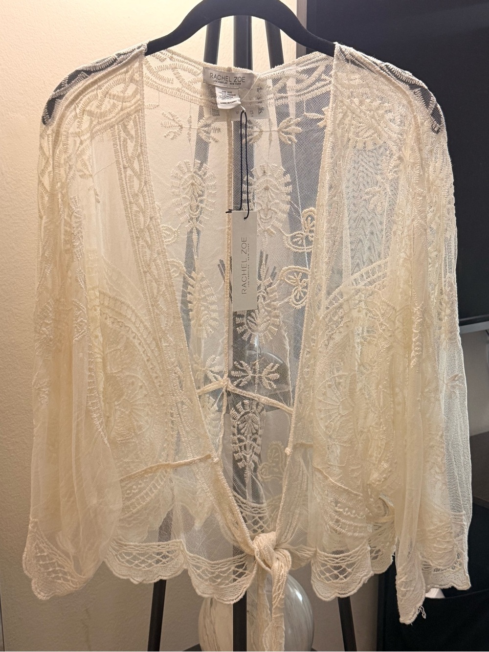Rachel Zoe cream off white lace shrug cardigan shawl cover up cropped tie front